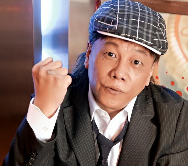 梁小龙去世	，知情人曝离世原因，围绕他身上的2大谜团，该解开了