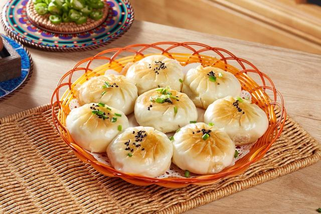 松江庙前街：美食的梦幻之旅