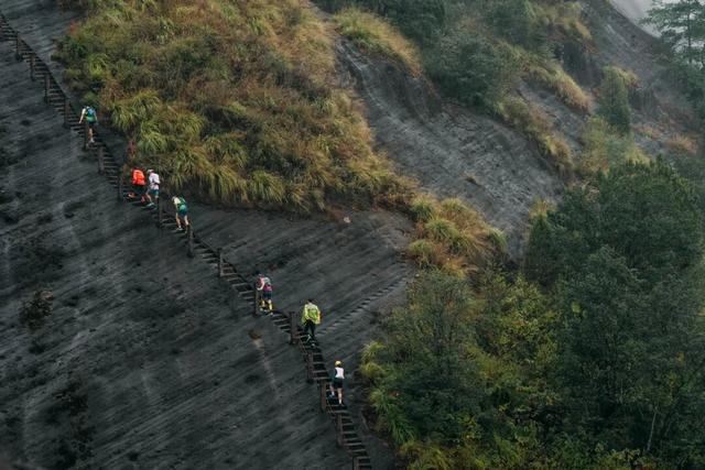 一叶见青山 万人证雅集 | 第十届大武夷超级山径赛圆满完赛