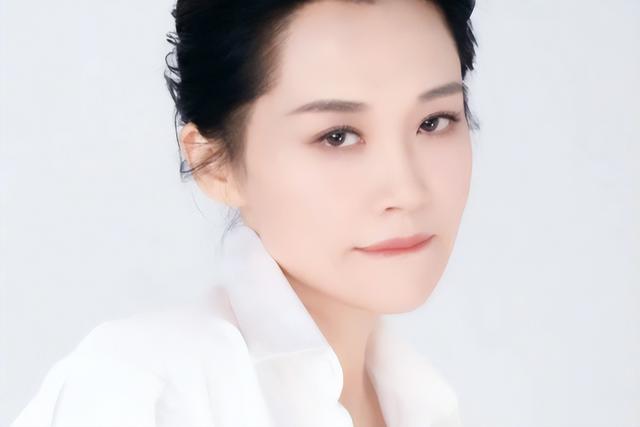 她一生“风流成性，老少通吃”	，撩汉无数，现如今56岁依旧单身