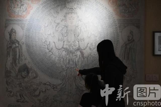 文化时尚新地标——敦煌无界“双节”迎客
