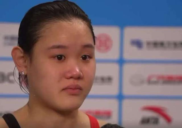 张家齐退役后直播带货，被嘲忘本又掉价，好友全红婵空降礼物支持