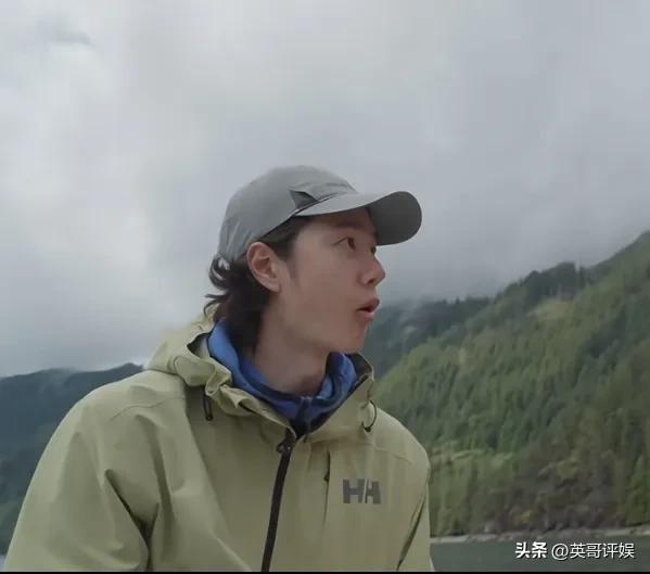 突发！演员王一博徒手攀岩，手滑坠海