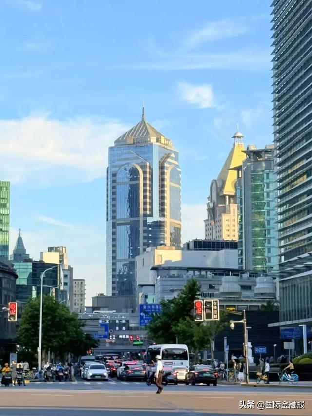 上海楼市放大招 多只地产股上涨