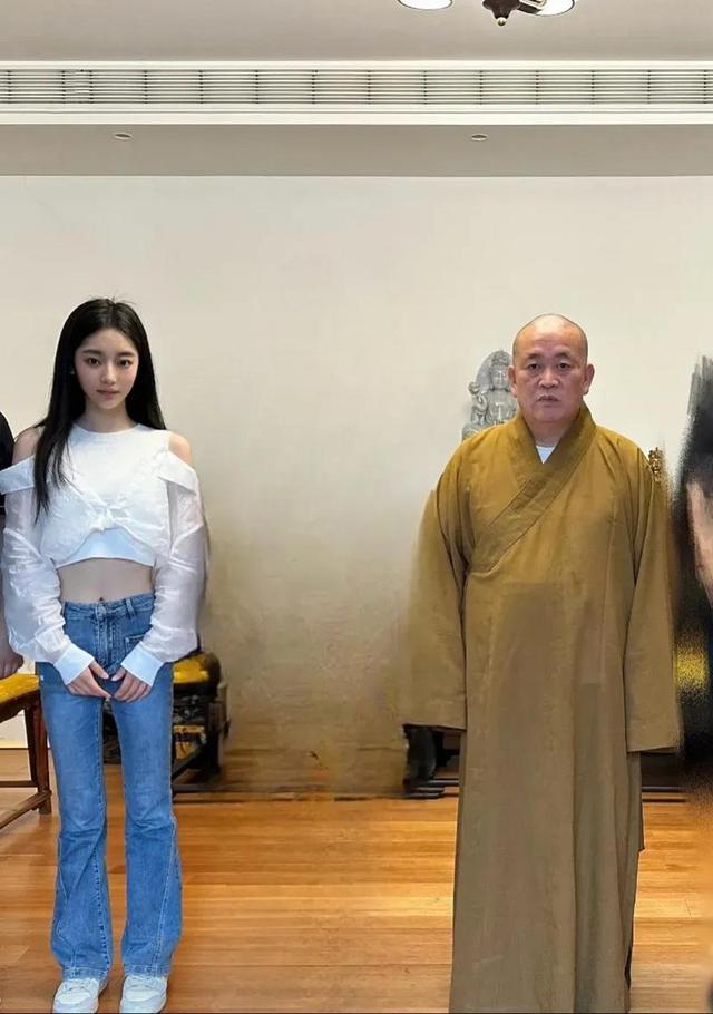 知名女星被曝是少林方丈的情妇？照片流出！女主辟谣，内幕曝光
