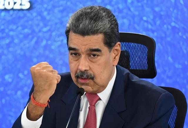 特朗普缉毒只是幌子,美国重兵压境委内瑞拉,真实目标直指中俄？