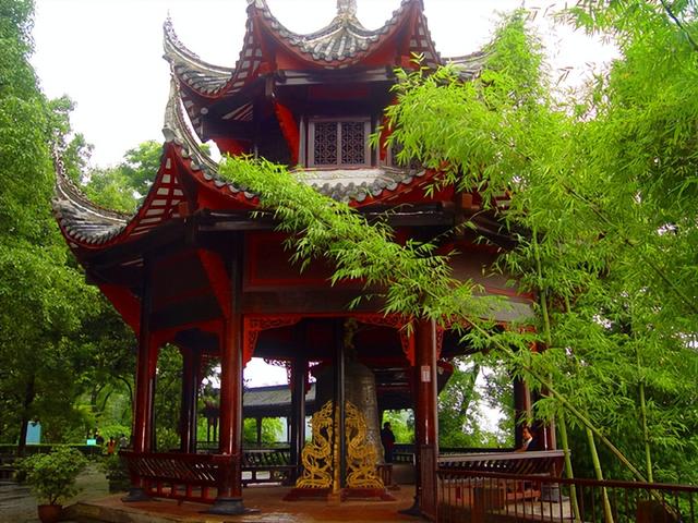 四川旅游：三到两佛山曲折纪行（图）
