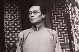 西南联大迁移昆明，三百师生徒步前往，跨越三省，一群文人的长征图片