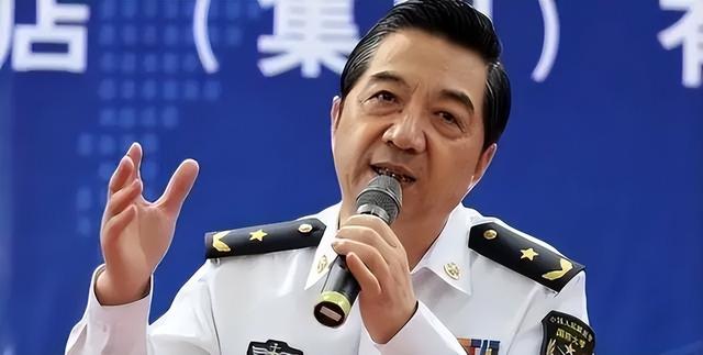 2100枚核弹24小时待命，张召忠曾发出警告：一旦开战，无处可逃