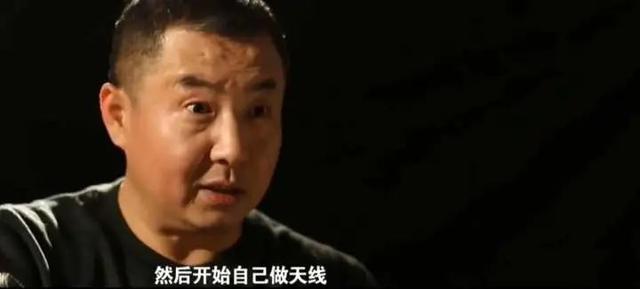 表面是演员，实际是“国际反恐专家”！这位著名老戏骨，隐藏好深