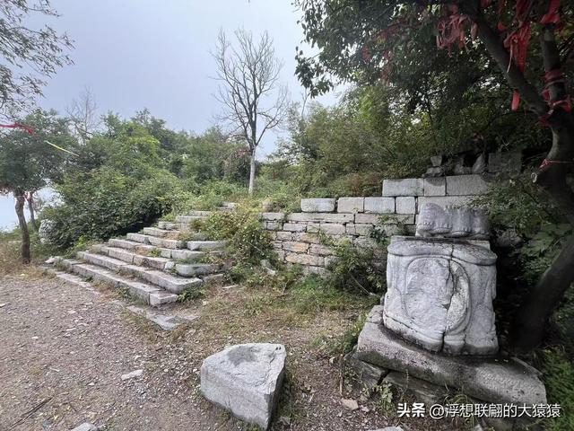 章丘胡山里的圣水灵泉庙，我都找着路线了，却近在咫尺未能抵达