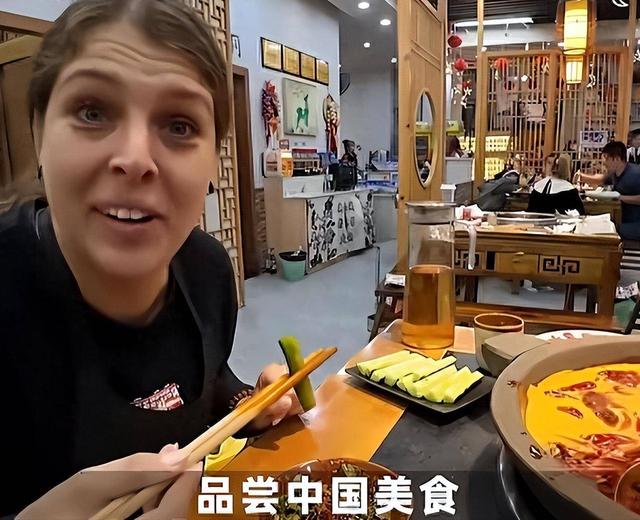 大量外国游客到访北京，拿着旅游签证却不去任何景区，那来干啥？