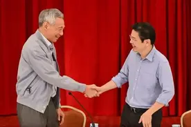 李显龙交班，新加坡模式的又一次完美复刻图片