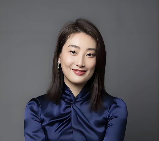 宗馥莉不再隐忍！发言回应公司争议，宗庆后最担心的事还是发生了