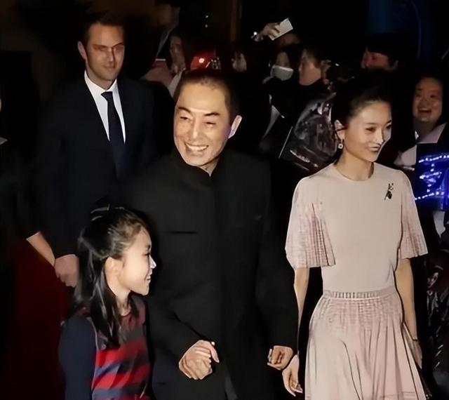 世上渣男千千万，最怕遇到张艺谋这种，现在才发现陈婷是“输家”
