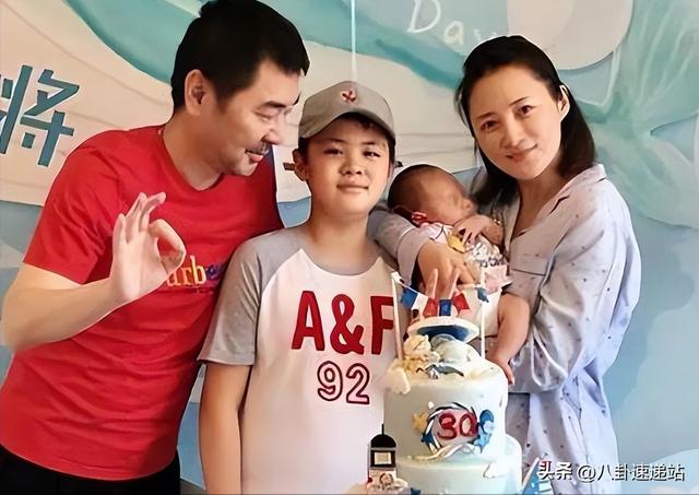 陈建斌没想到，吴越会因为九三阅兵晚会上的一句话，实现口碑暴增