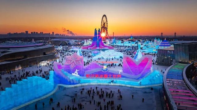 花8亿建冰雪大世界只开2个月？哈尔滨亏了20年，如今终于开始赚钱