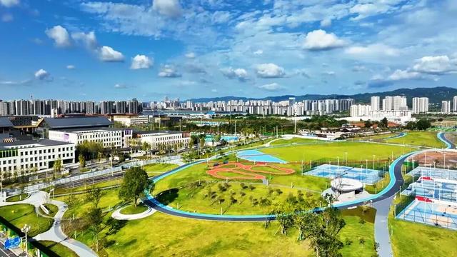 打卡天府体育公园！