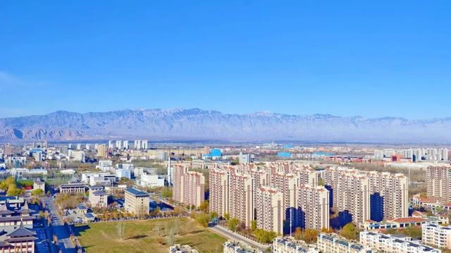 图集 | 初冬 有一种美 叫晴空下的贺兰山