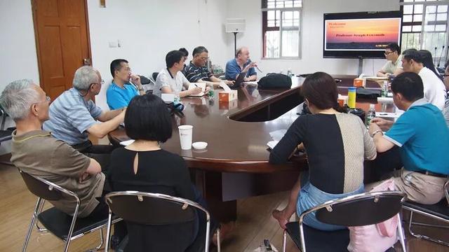 高新军 | Joe，我们永远怀念你 |