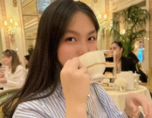 李湘也没想到，自己费心半辈子富养女儿，竟给王岳伦做了“嫁衣”