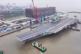 中国“福建”号航母首航细节拉满！网友：比美国航母好看太多了！图片