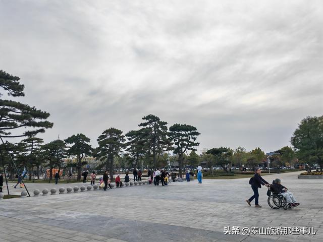 安：它是一个免费景点，现华丽转身，敞亮了，更亲民了，游人如织