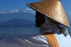 揭开穆斯林美女的神秘面纱，她非要跟我嫁到中国！图片