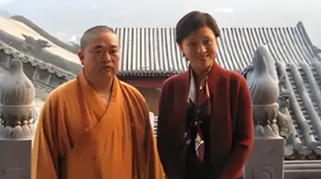 释永信被查不到两月，祸水再起，五名女性只是冰山一角