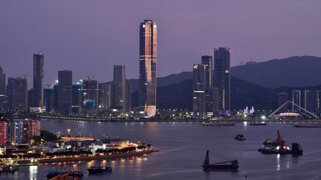 珠海房价下行3年尚未腰斩，但见底的迹象了