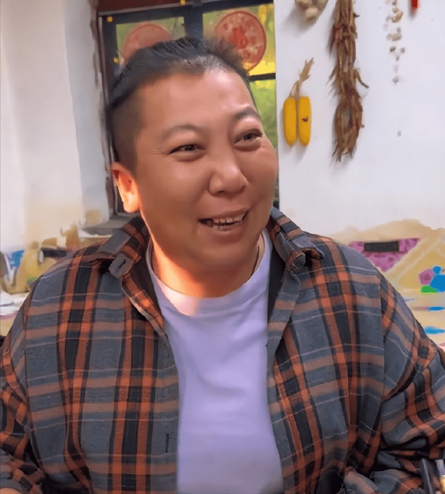 翻身无望？东北雨姐发文才11天，国新办点名批评，直播带货别想了