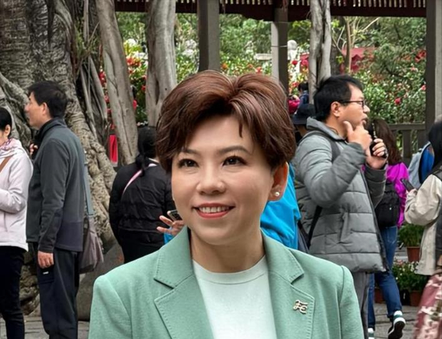 涉贪腐被带走、败光20亿、移民改国籍	，邓亚萍身上的谣言太离谱