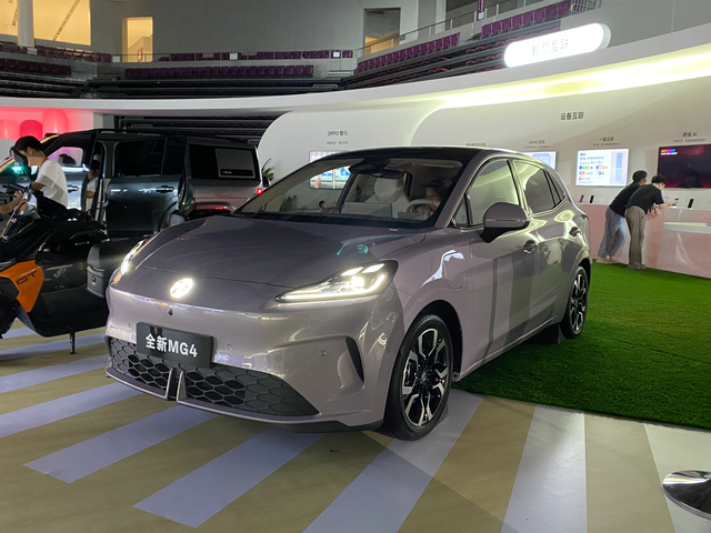 十大信号预示车市巨变！2025年，这些变化正在淘汰旧时代