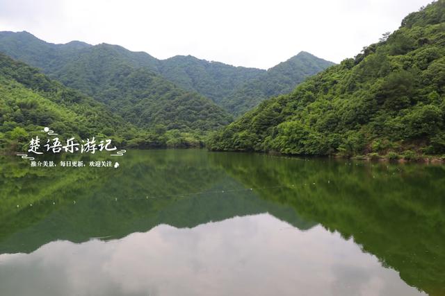 宁波奉化的网红乡村，门前清溪与4个水库连成玩水线，值得游玩