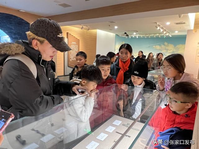 长城作证，中蒙俄青少年共绘友谊