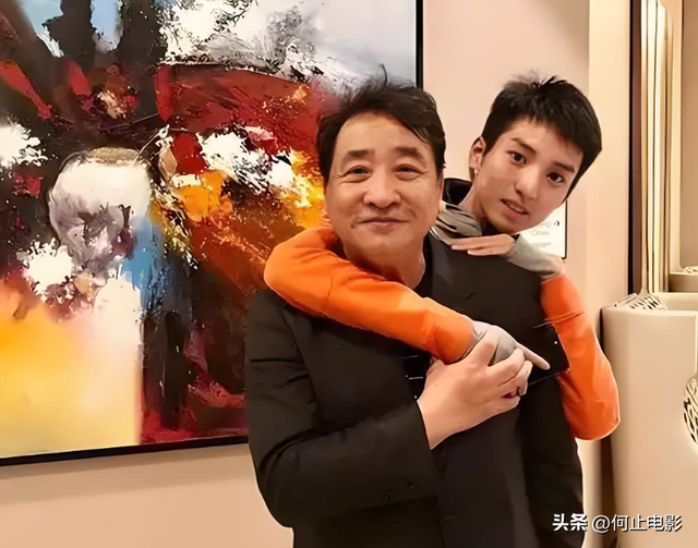 75岁姜昆：我最大的遗憾就是女儿46岁还没结婚，养子反倒成为骄傲