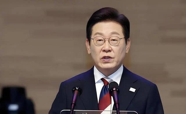 李在明访华刚回国	，就通告全球，与高市共进晚餐，3亿大单白签？