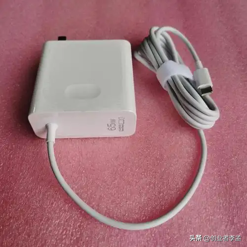 为什么电脑大厂的笔记本电脑充电器这么大？