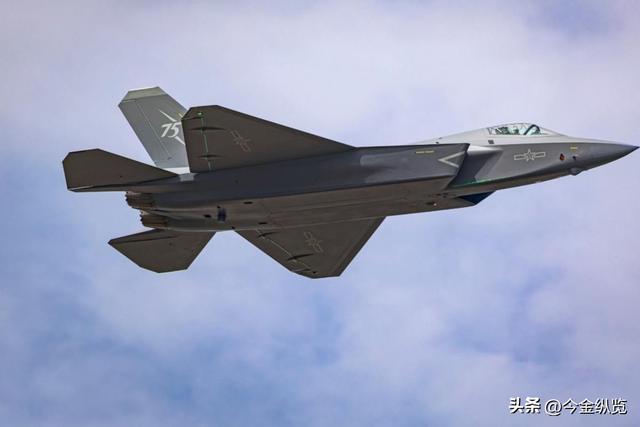 非洲五代机破冰！苏57E悄然成交，买家身份成谜，歼35尽快抢市场