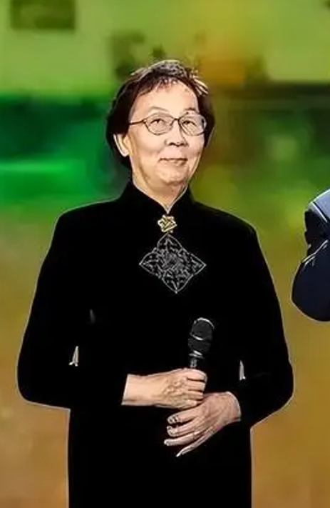 何晴离世仅2天，再传一名人噩耗，任职央视多年，死因令人惋惜