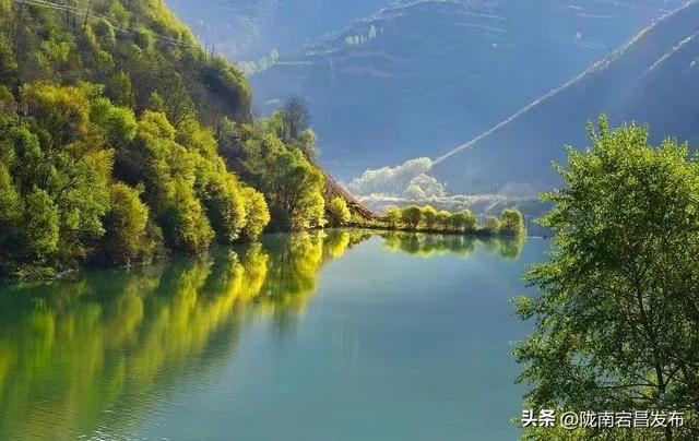 云深不知暑：在官鹅沟与清风明月共栖