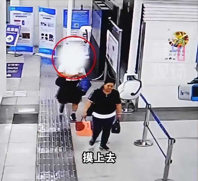 严禁入境后果严重！两女子在紧身裤内藏68只，被广东海关查获