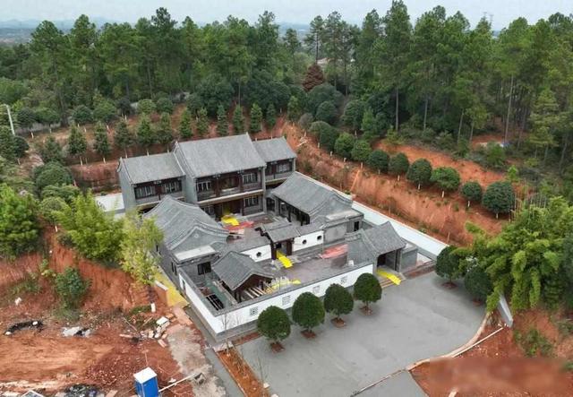 为什么四合院的大门都在东南角，不在正中间？原因就是这3点！