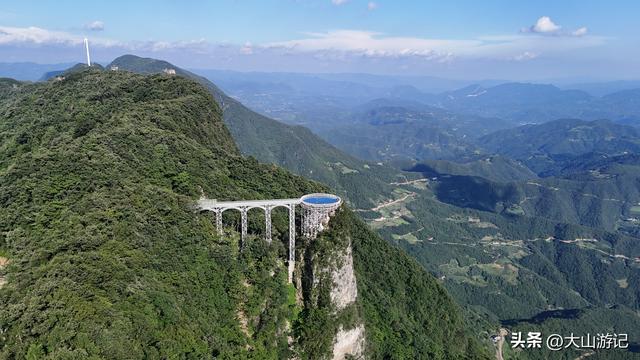 不止清凉！保康横冲：森林步道、天空之镜、风车日出、星空露营