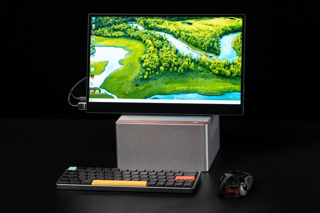 英特尔酷睿Ultra5 230F+铭瑄挑战者H810ITX+乔思伯NV10装机分享！