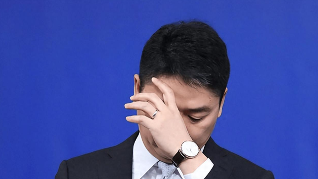婚变风波48小时后，刘强东不再沉默，坦言“在老婆面前没了自信”