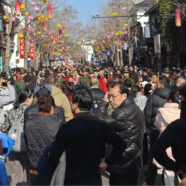 2026马年春节假期，全国最堵十大景区出炉：一眼望不到边的人头！