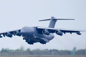 中美俄加油机最大载油量差距断崖：俄106吨，美96吨，中国多少？图片