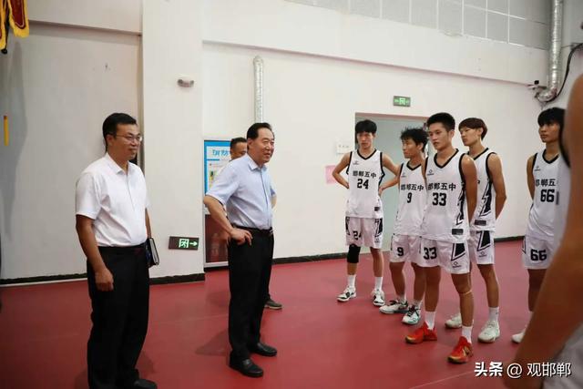 这所学校火爆出圈——邯郸市第五中学“双冠”辉映成长之路
