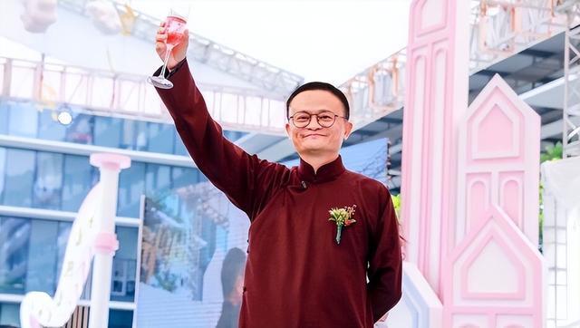 马云61岁了，用61张照片看他一路走来的故事！（真的感慨万千）